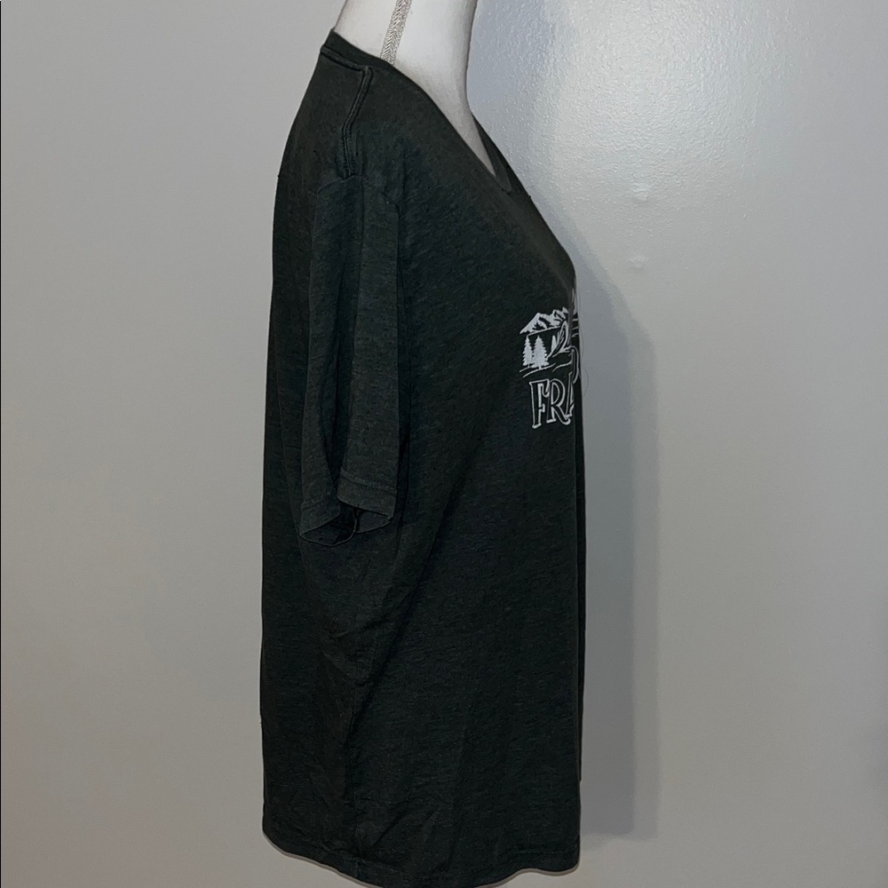 Outlander Fraser’s Ridge Green Tee - Picture 5 of 6